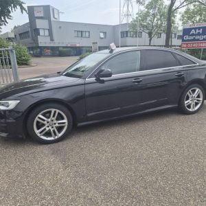 Audi A6 limousine